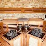 5season- Luxus-spa, Bar, Weinkeller, Billard Vila Leverkusen