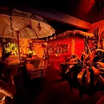 Vila 5season- Luxus-spa, Bar, Weinkeller, Billard Leverkusen