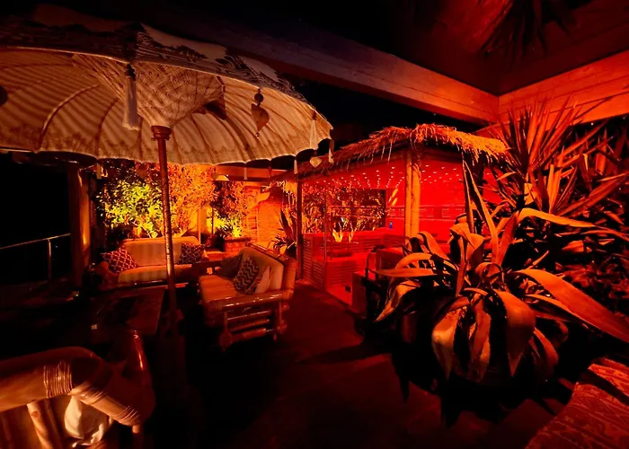 Villa 5season- Luxus-spa, Bar, Weinkeller, Billard Leverkusen